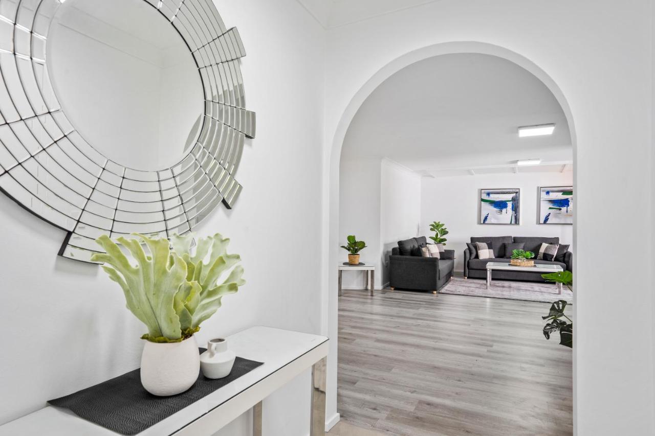 Coco Bella Retreat In Central Surfers - Sleeps 6-8 골드코스트 외부 사진