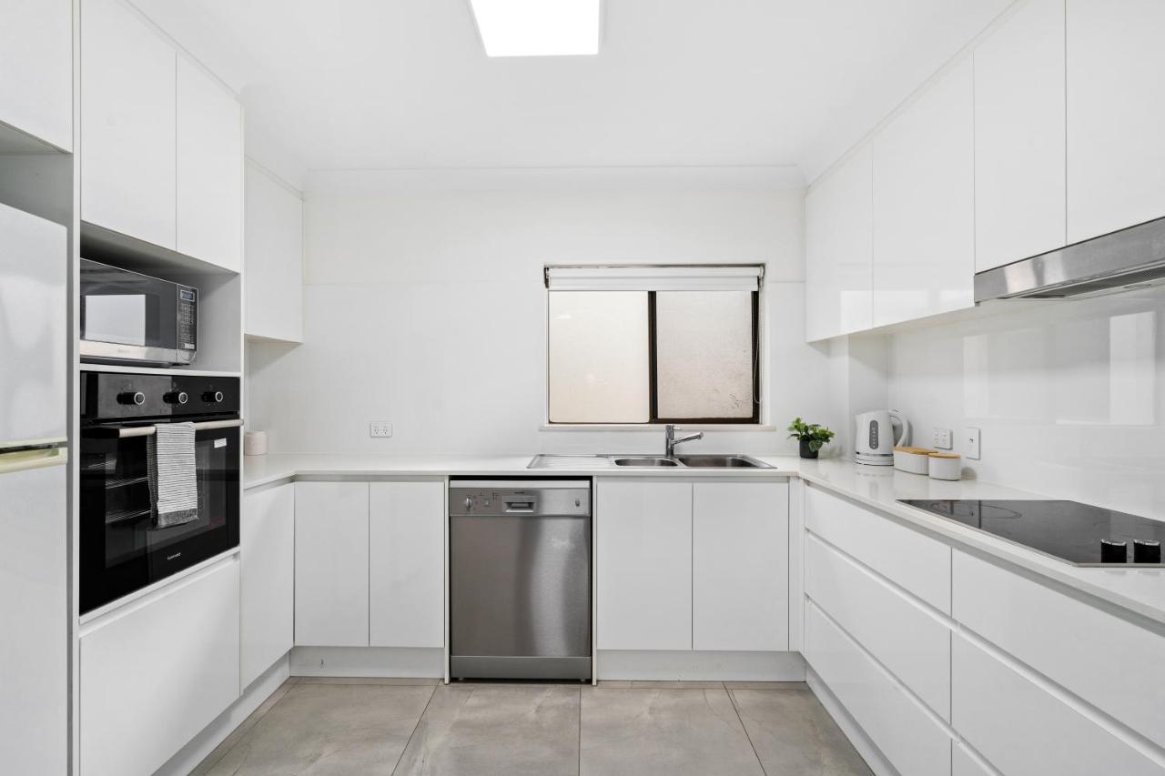 Coco Bella Retreat In Central Surfers - Sleeps 6-8 골드코스트 외부 사진